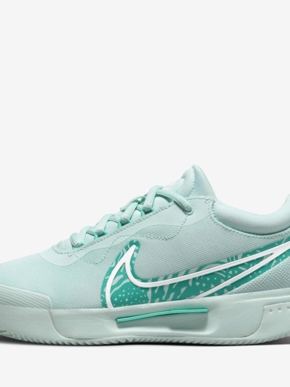 Nike Women’s Mint Green Low-Top Sneakers with Teal Swoosh